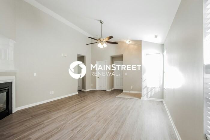 6246 Green Vista Ct - Photo 5 of 16