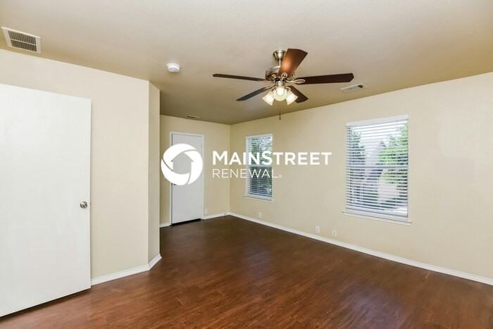 10608 Astor Dr - Photo 7 of 17