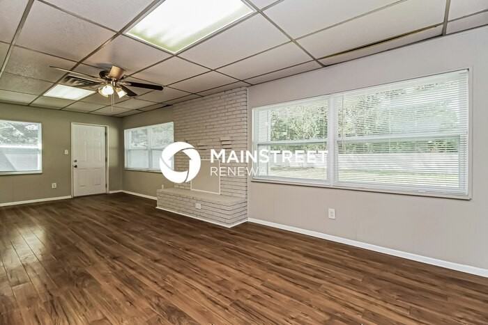 2106 Hartwell Ave - Photo 5 of 16