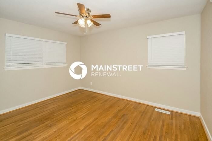 212 Cathy Ln - Photo 7 of 14