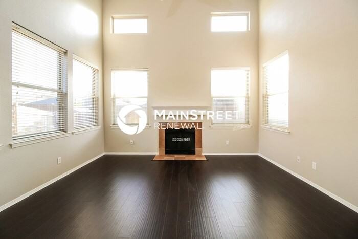 929 Azalia Dr - Photo 3 of 16