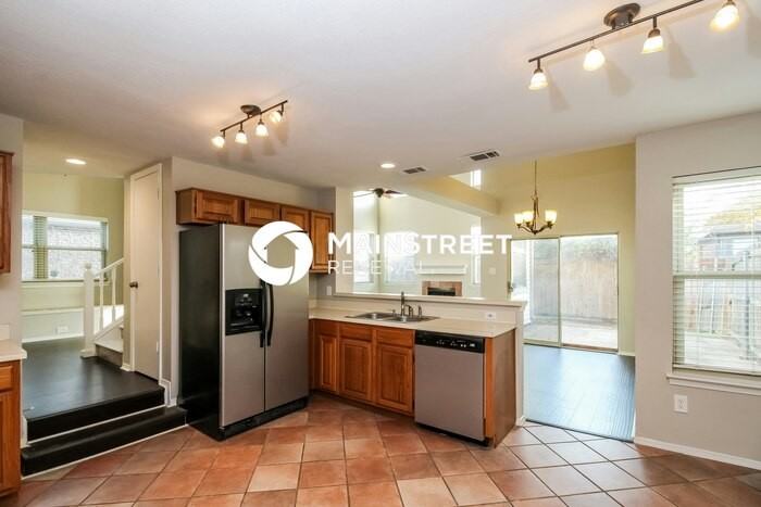 929 Azalia Dr - Photo 7 of 16