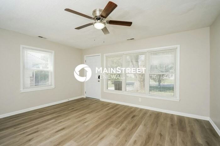309 N 43rd St - Photo 5 of 16