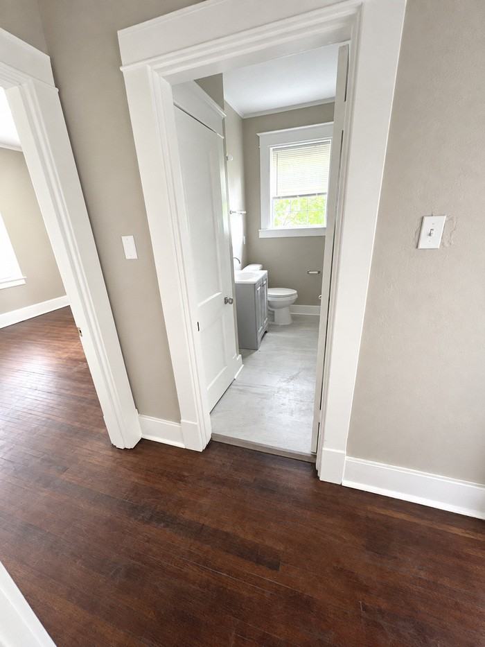 929 N Watkins St - Photo 7 of 17