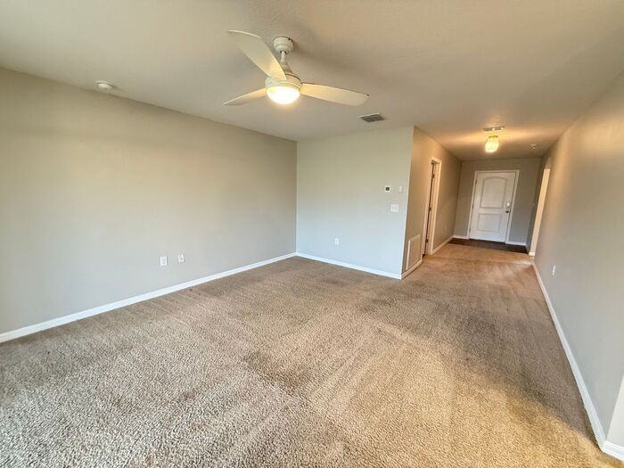 740 Chatham Walk Dr - Photo 2 of 18