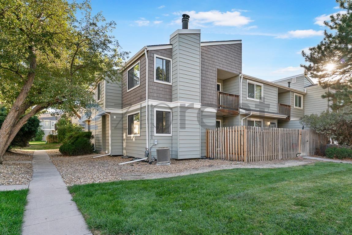 6700 E Mississippi Ave #B - Photo 2 of 32