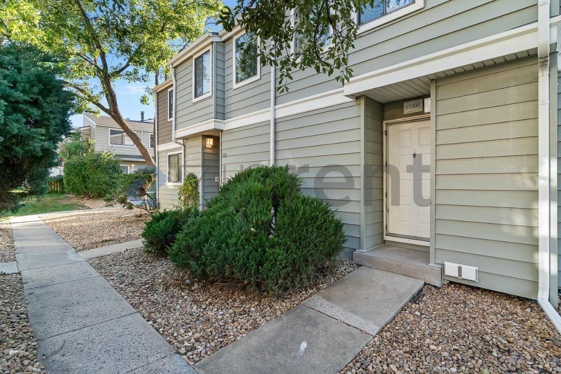 6700 E Mississippi Ave #B - Photo 3 of 32