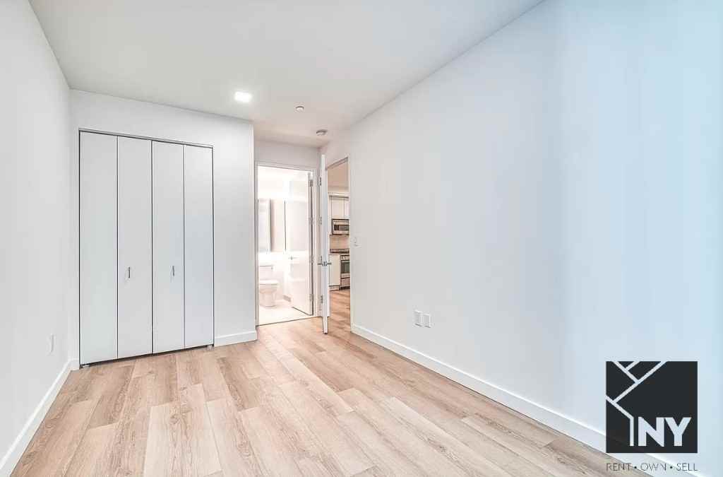 Broad St #1903 - Photo 4 of 12