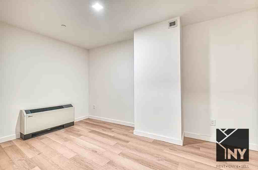 Broad St #1903 - Photo 5 of 12