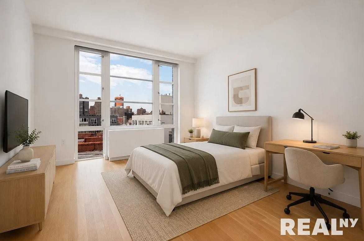 331 E Houston St #9C - Photo 2 of 5