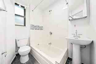 115 Perry St #5C - Photo 1 of 1