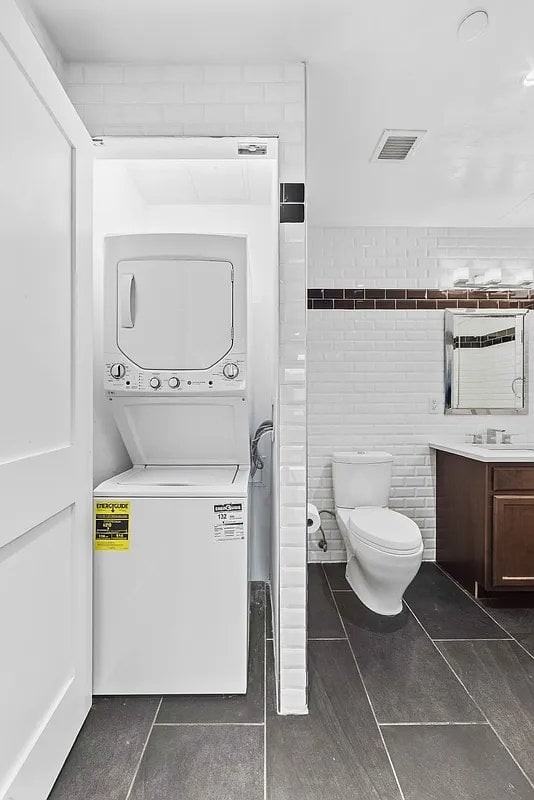 164 Attorney St #614 - Photo 7 of 8