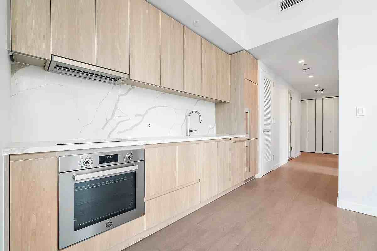 200 E 23rd St #9A - Photo 2 of 9
