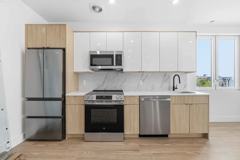 105 Hawthorne St #2C - Photo 1 of 1