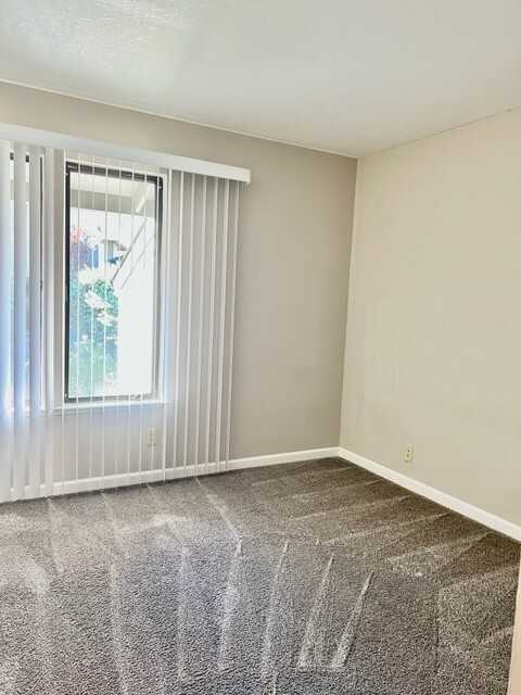 1776 Camino Verde #E - Photo 6 of 18