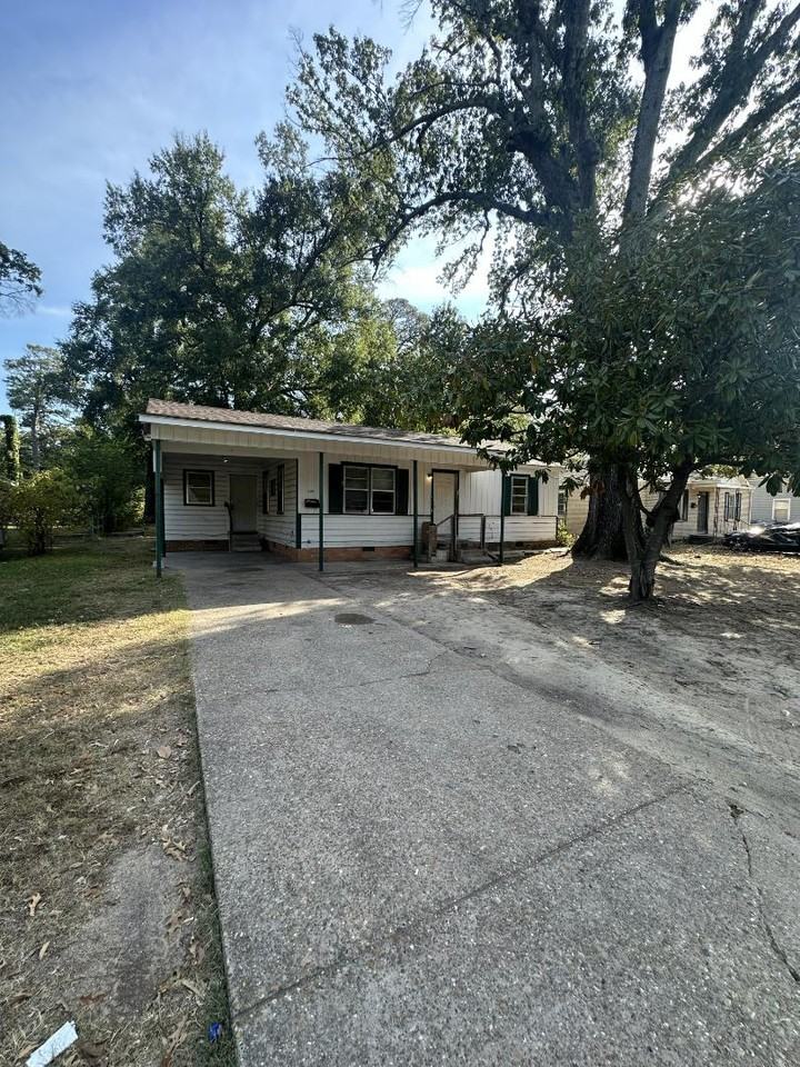 1404 W 31st Ave - Photo 2 of 5