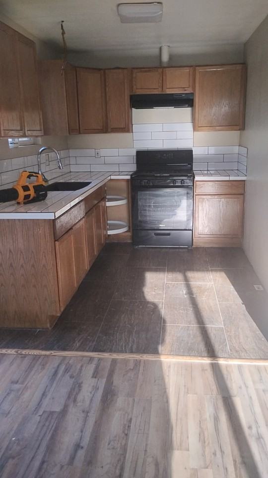 339 N O St #C - Photo 2 of 8