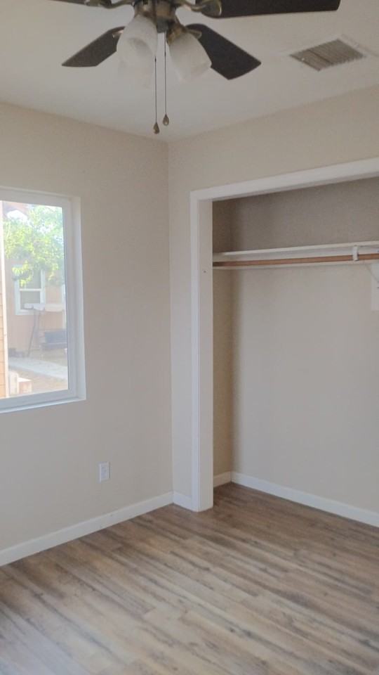 339 N O St #C - Photo 3 of 8