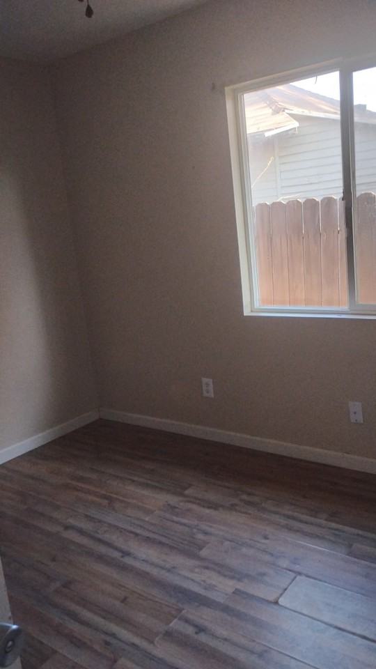339 N O St #C - Photo 5 of 8