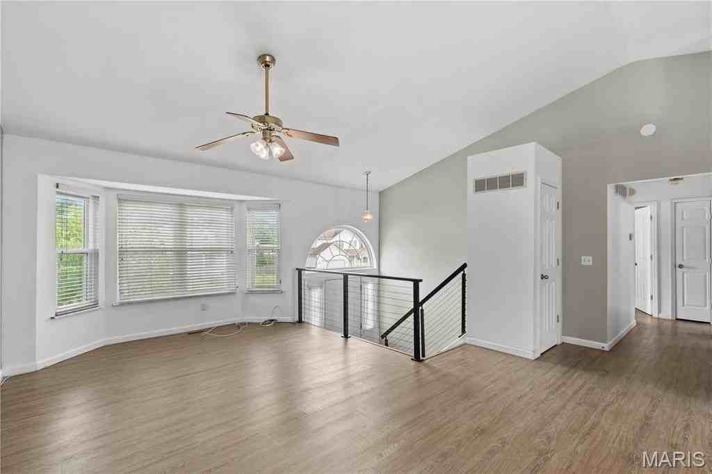 991 Sunset Farms Ct - Photo 4 of 25