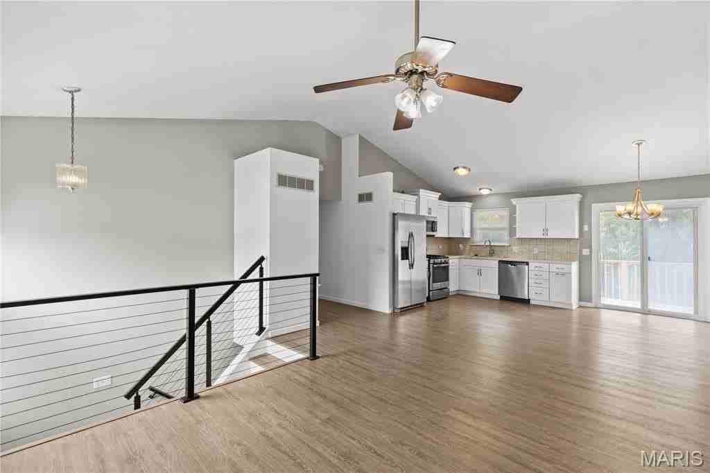 991 Sunset Farms Ct - Photo 5 of 25