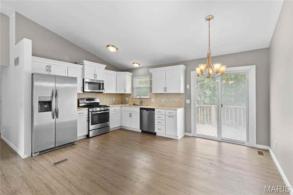 991 Sunset Farms Ct - Photo 6 of 25