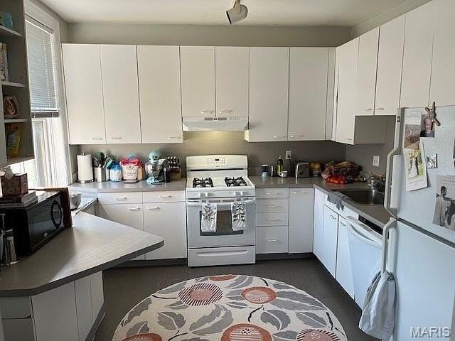 3808 Flad Ave - Photo 6 of 9