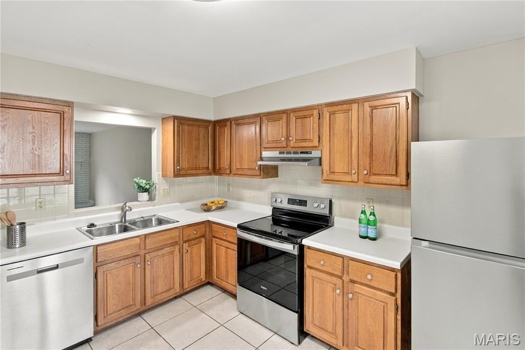 1008 Ridgeway Meadow Dr - Photo 4 of 20