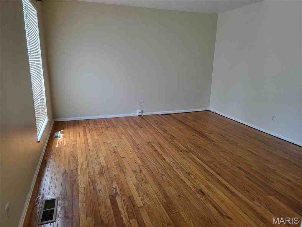 11320 Wamsutta Trl - Photo 2 of 14