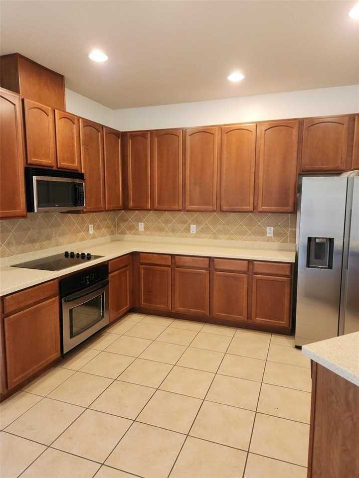 20311 Chestnut Grove Dr - Photo 6 of 34