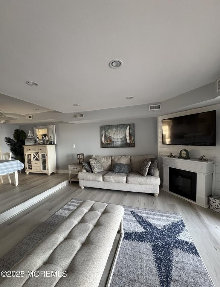401 Bay Shore Dr #2A - Photo 3 of 26
