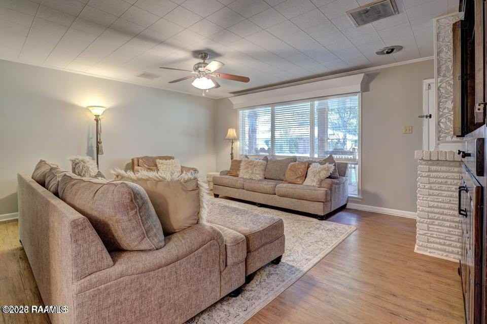 206 N Demanade Blvd - Photo 4 of 20