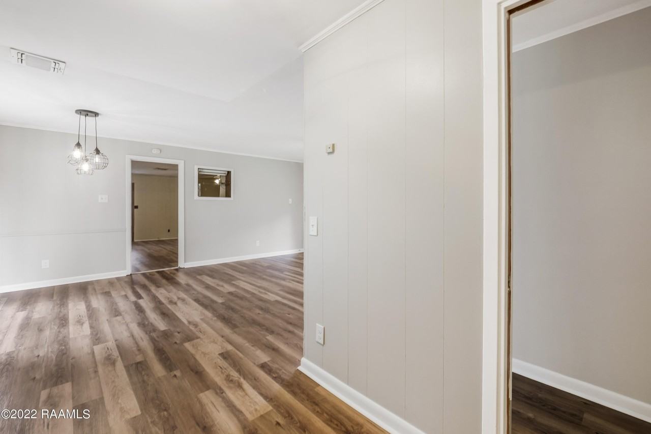 146 Antigua Dr - Photo 7 of 30