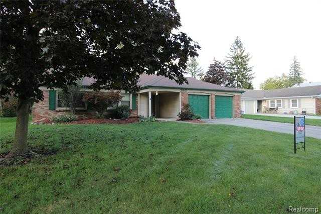 2951 Hill Dr - Photo 2 of 45