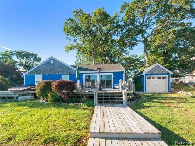 10008 Lakeside Dr - Photo 7 of 23