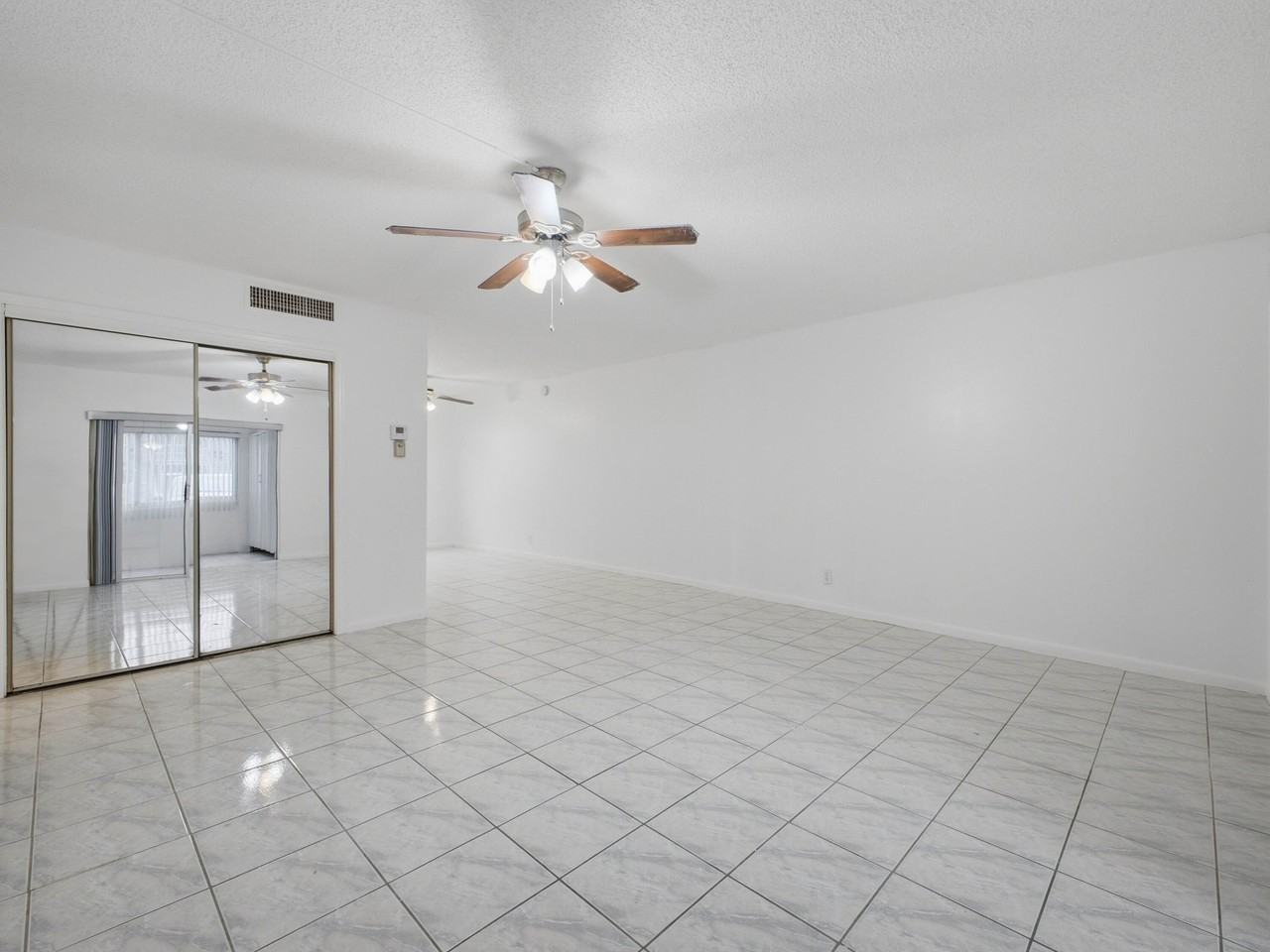 144 Stratford K - Photo 5 of 15