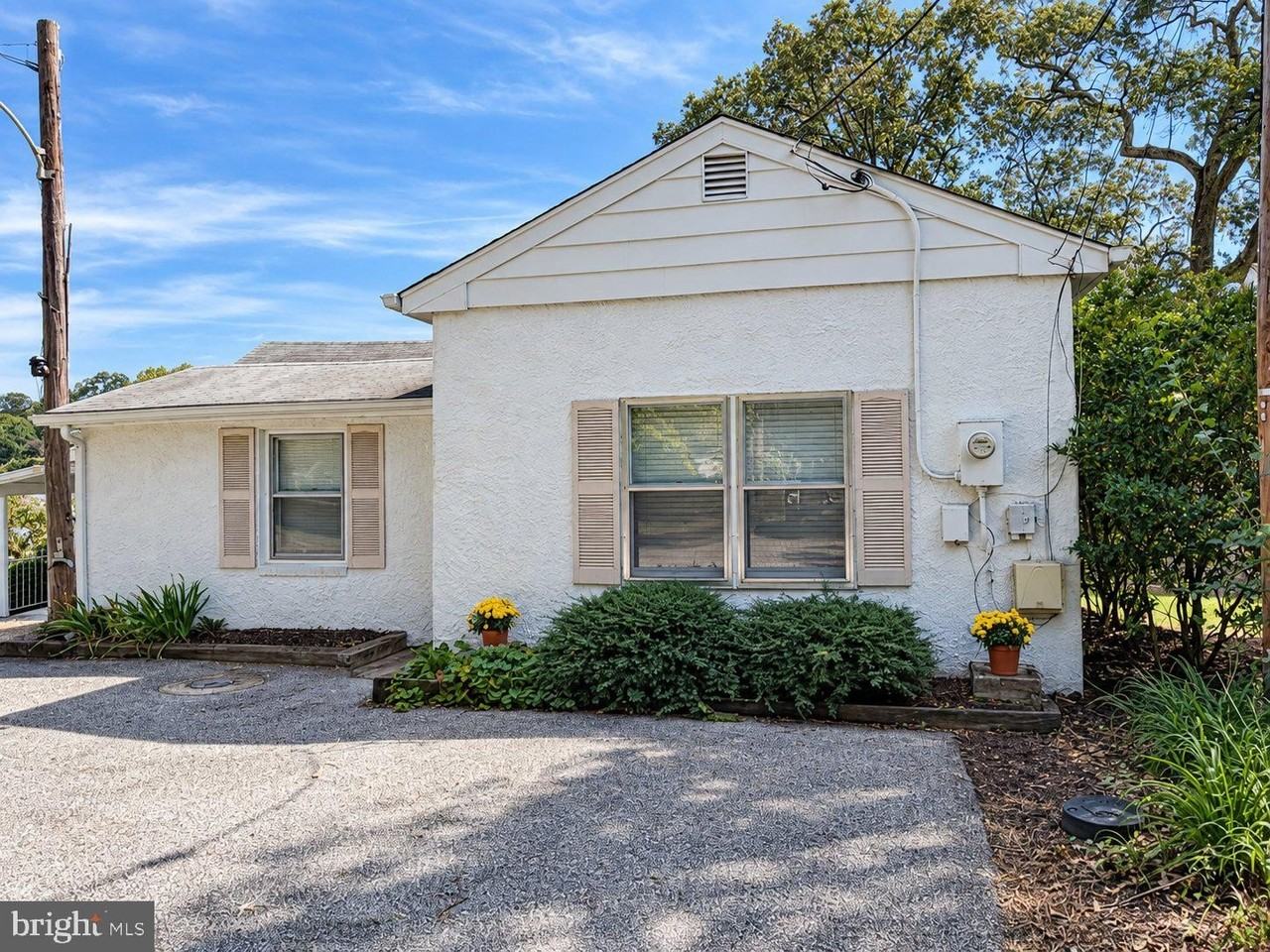 728 Dill Rd - Photo 2 of 18