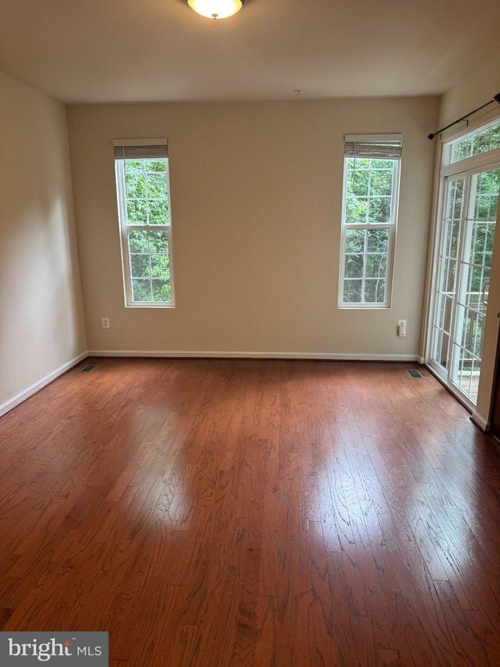 7568 STONEHOUSE Drive - Photo 3 of 44
