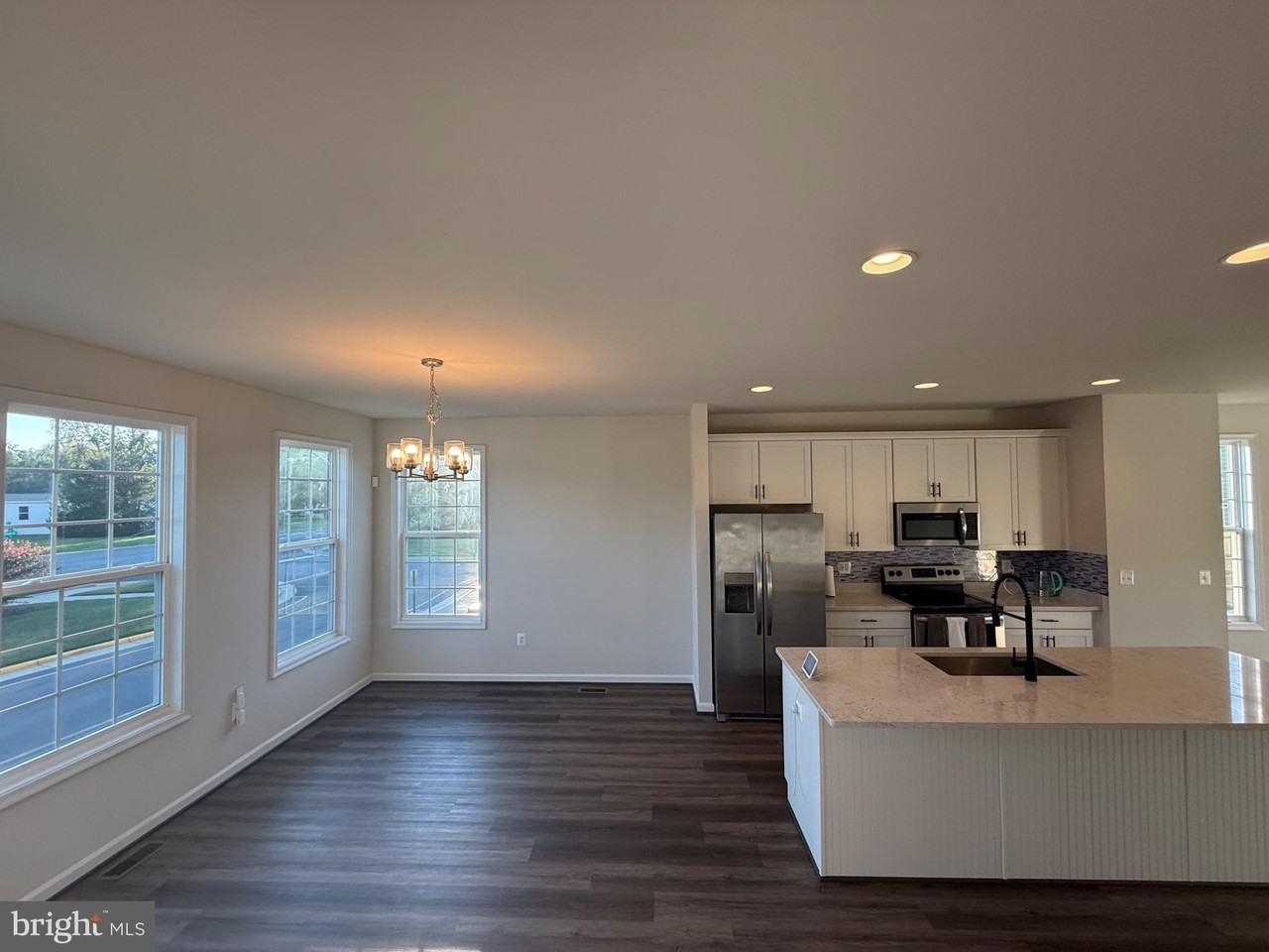 3715 Allington Ct - Photo 3 of 13