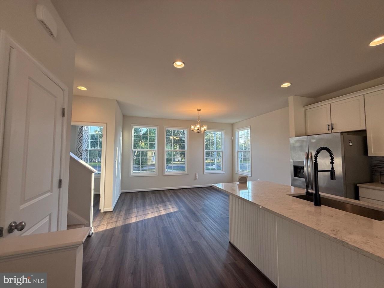 3715 Allington Ct - Photo 4 of 13