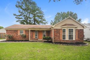 featured image of 3824 Isleworth Dr