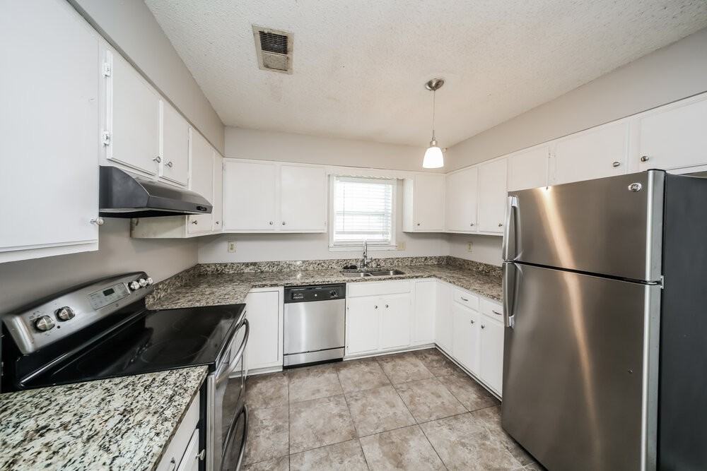3824 Isleworth Dr - Photo 6 of 16