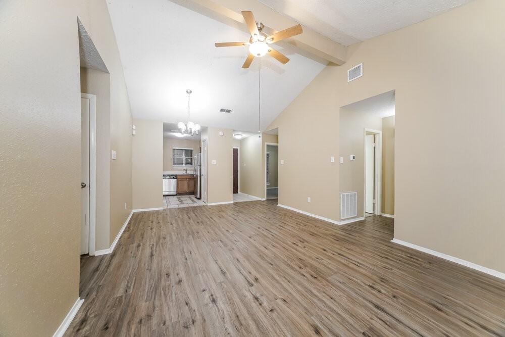 4614 Tealgate Dr - Photo 3 of 16