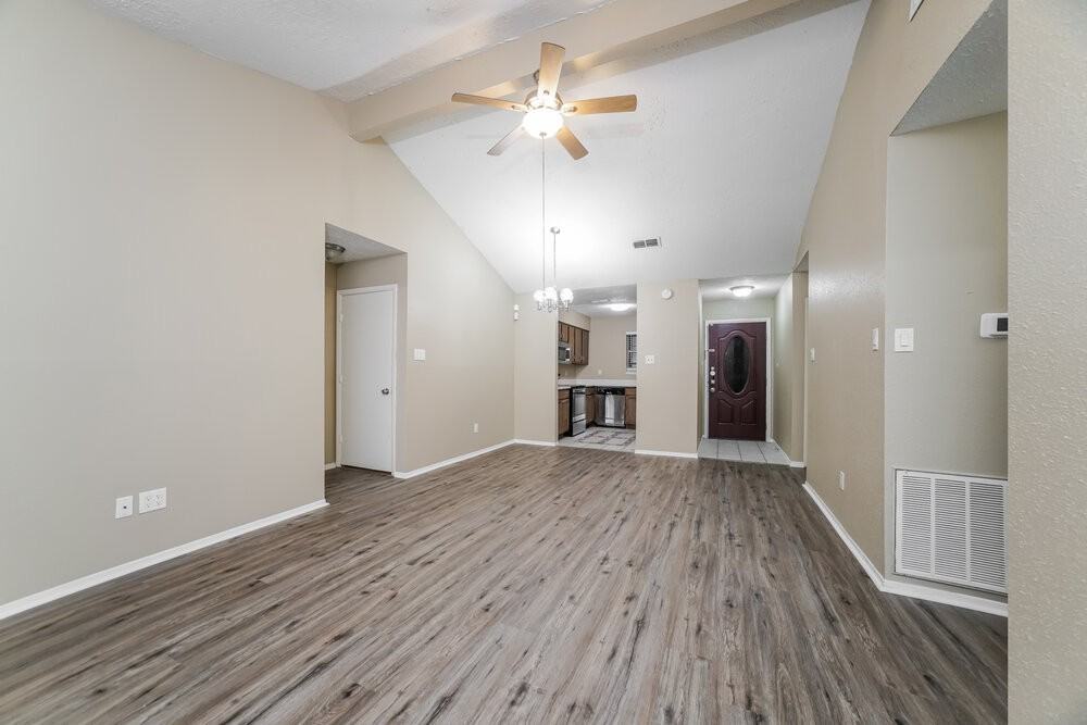 4614 Tealgate Dr - Photo 5 of 16