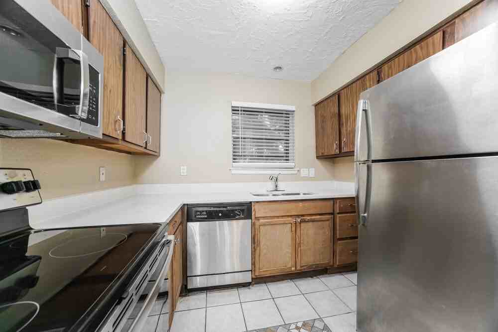 4614 Tealgate Dr - Photo 7 of 16
