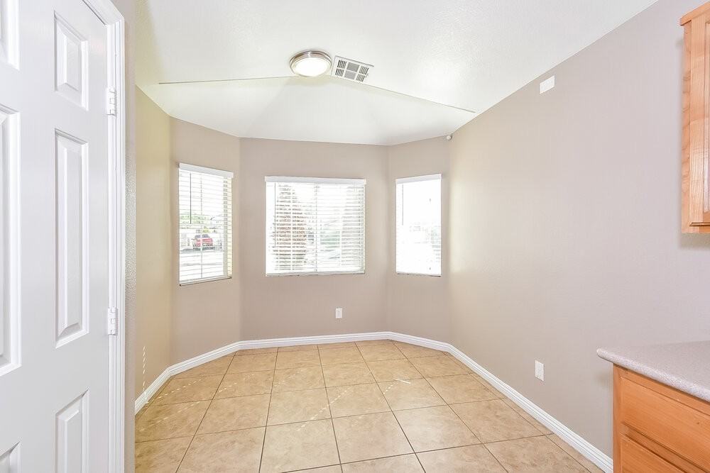 740 Picasso Picture Ct - Photo 5 of 16