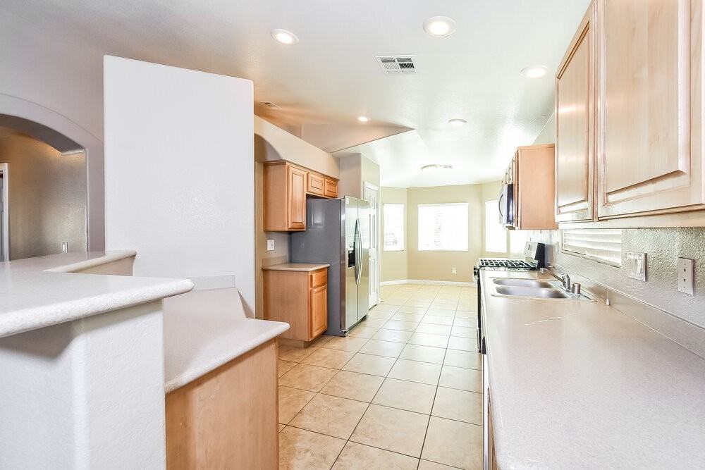 740 Picasso Picture Ct - Photo 6 of 16