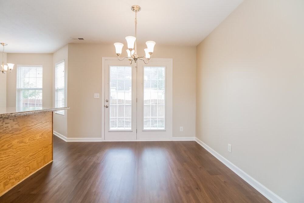 1431 Westview Dr - Photo 4 of 19