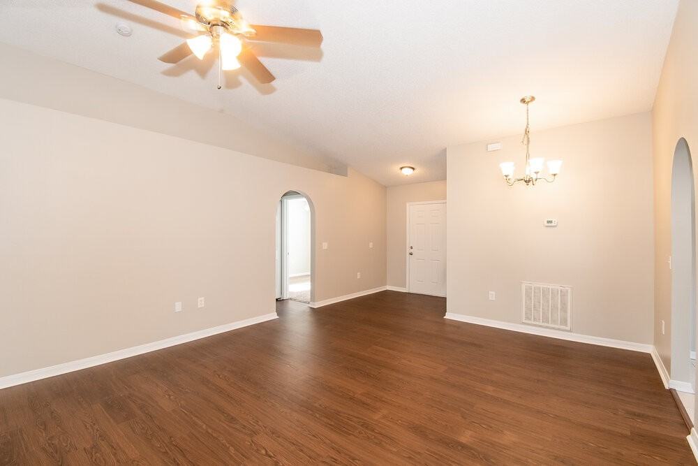 7403 Edenfield Park Rd - Photo 3 of 15