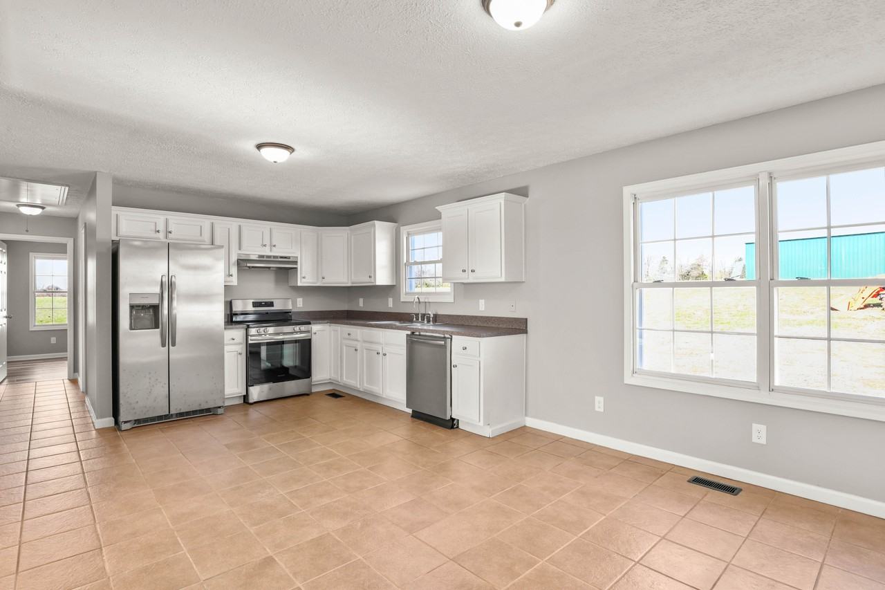 3924 N Pinson Rd #1 - Photo 3 of 21